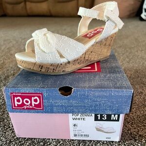 Girls sandals/wedges